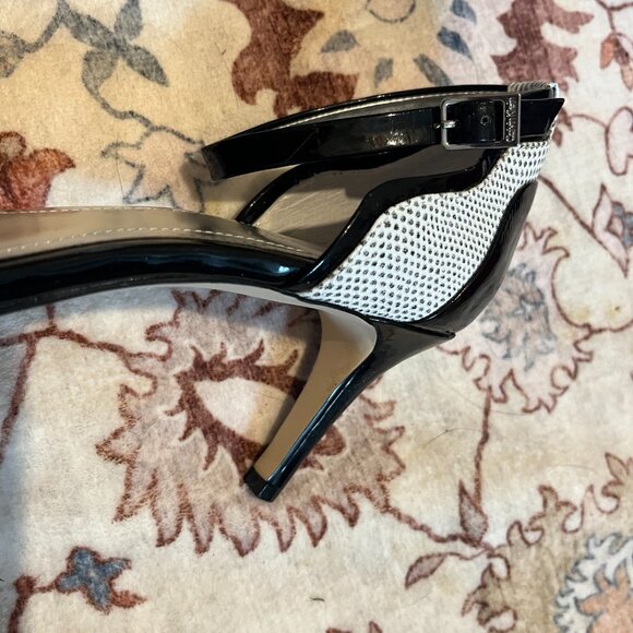 CALVIN KLEIN BLACK AND WHITE PUMPS LIKE NEW SZ 10M - Picture 5 of 9